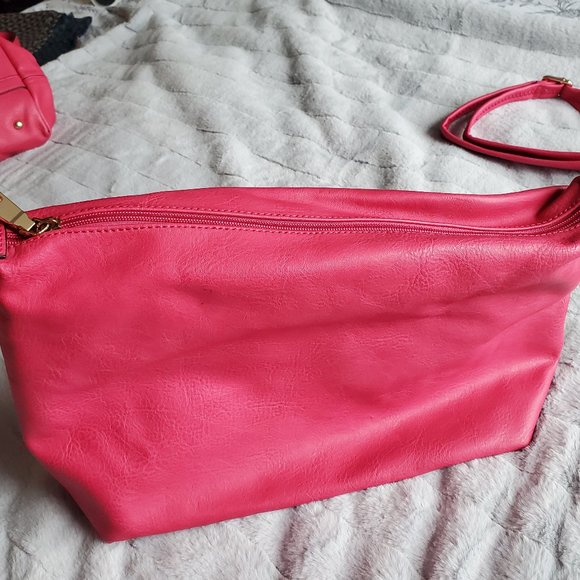 Black Rivet Shoulder Bag/Tote pink faux leather with gold rivets - Picture 7 of 13